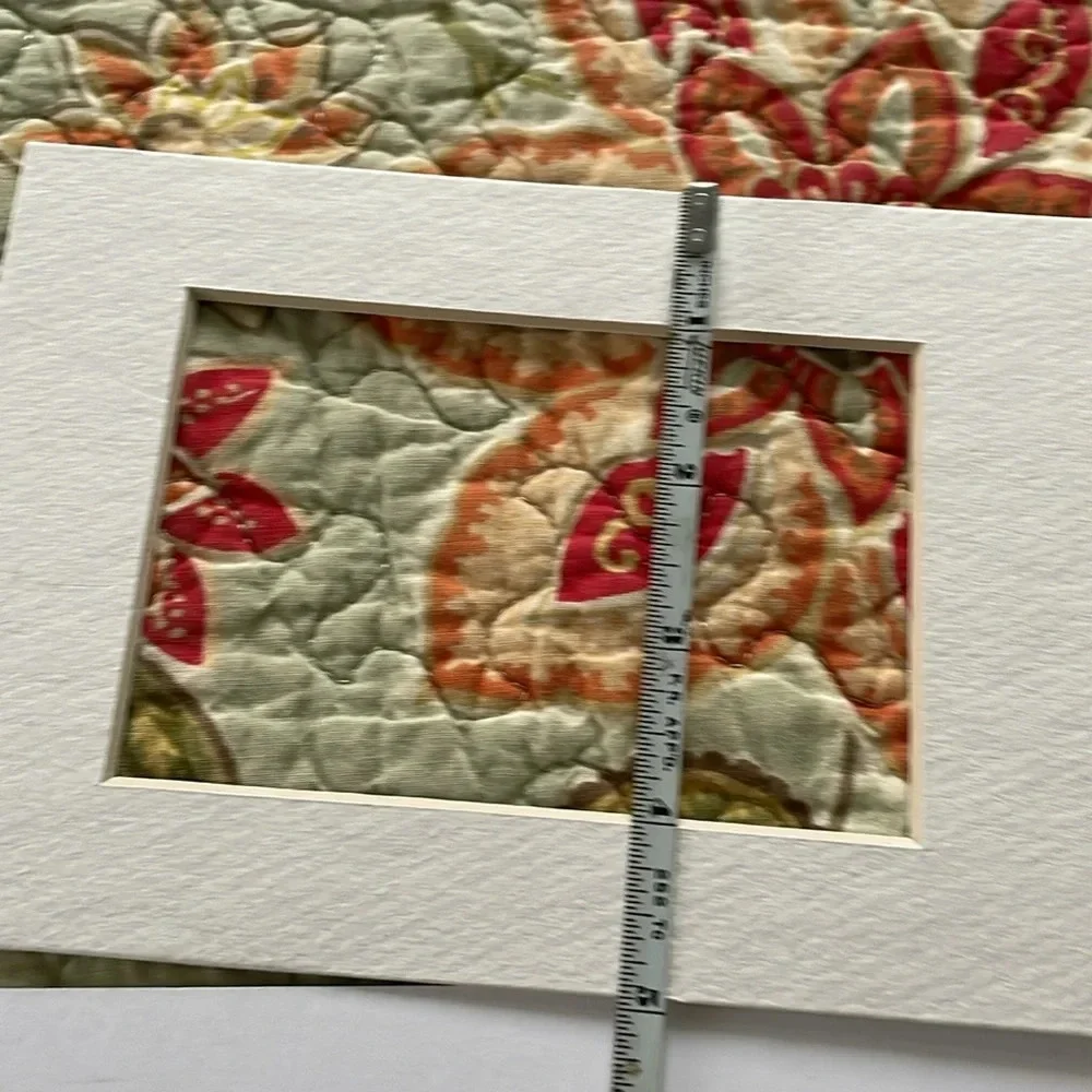 5 new/unused white picture frame mats. Sizes shown in pics.